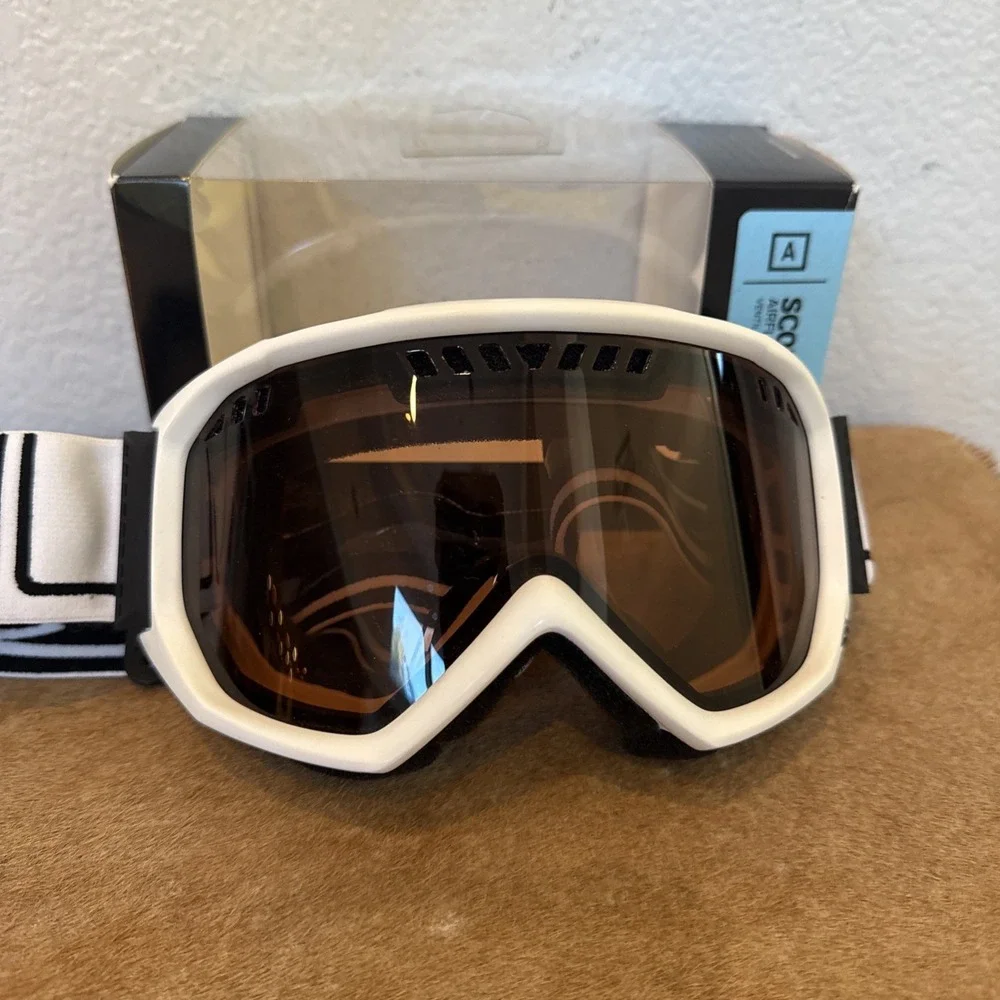 Smith Optics Scope Airflow Ski Goggles White Frame Ignitor Lens SP3EGW10 MED NIB